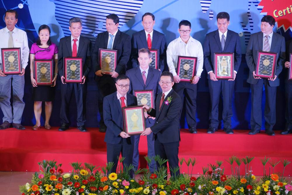 VIETABANK ĐẠT DANH HIỆU DOANH NGHIỆP VIỆT NAM PHÁT TRIỂN BỀN VỮNG